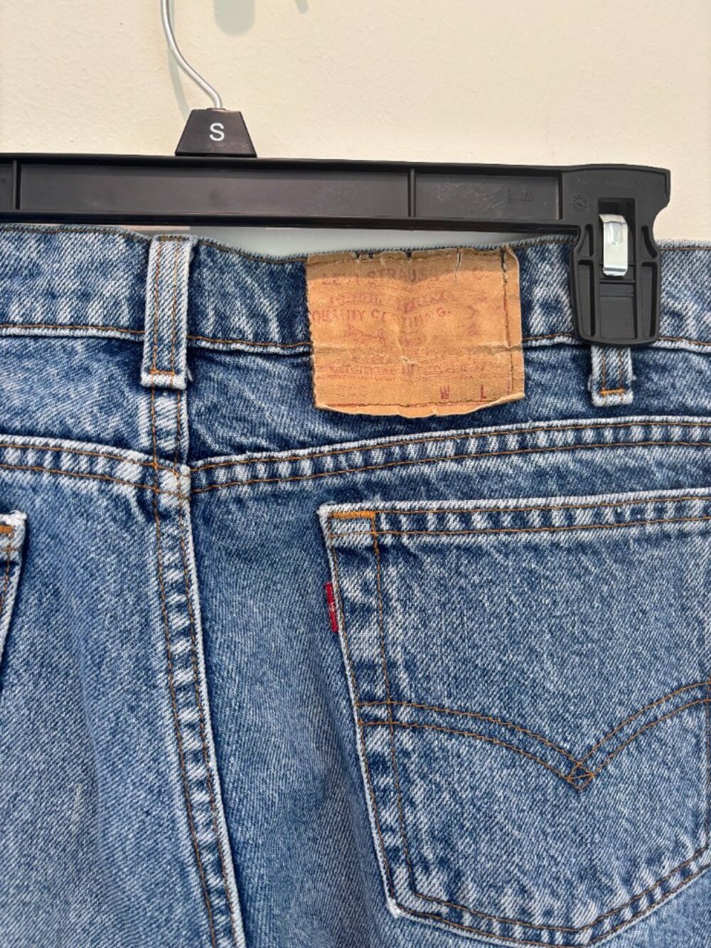 Levis Vintage Medium Wash Waist 15"